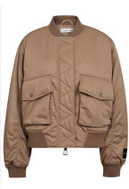 Bailey zipper bomber