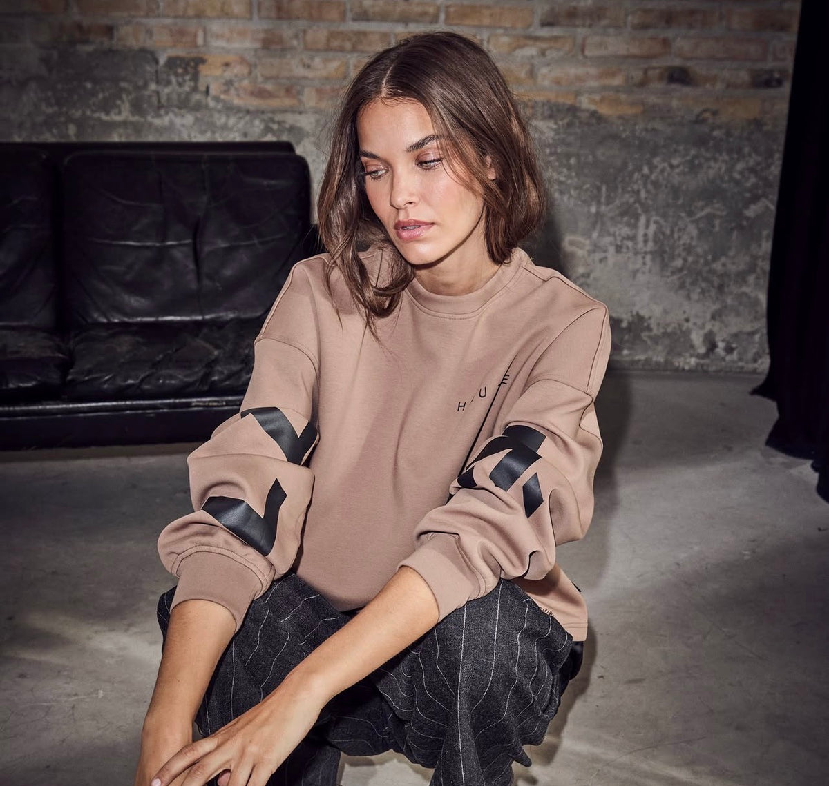 Maxi Split Logo Sweat