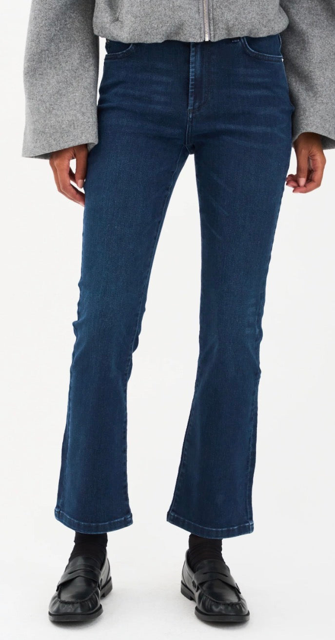 Johanna Kick Flare Wash Cool Midnight Blue