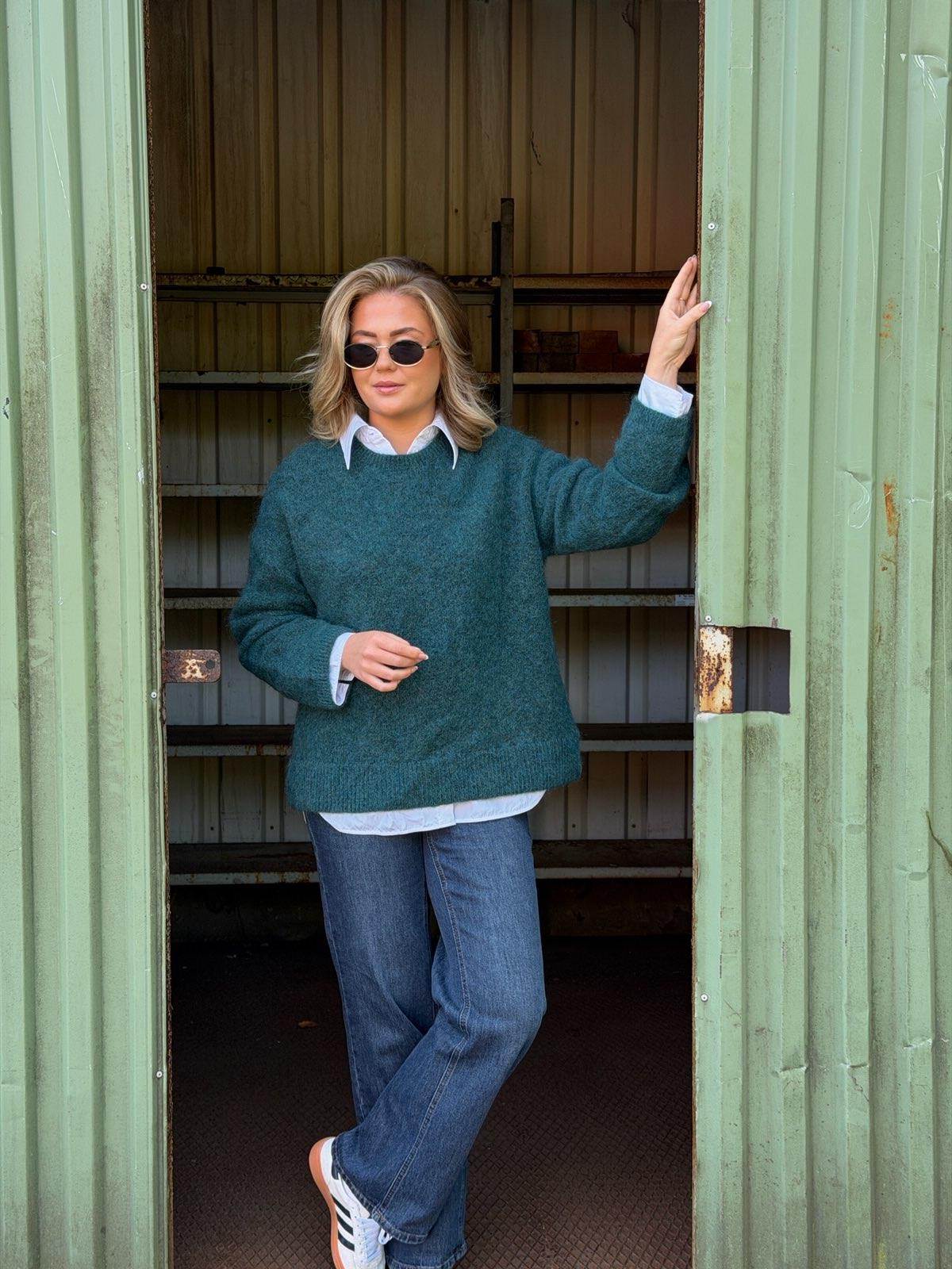 Caroline crew neck sweater