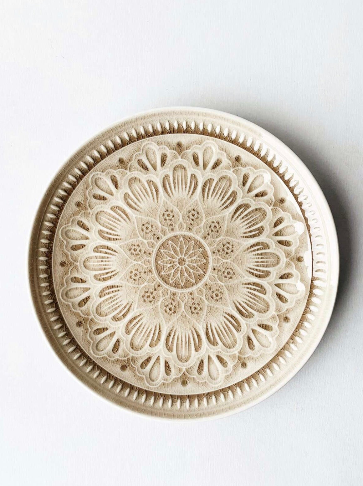 Valborg asjett sand d 20,5 cm