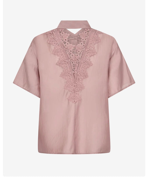Cmmolly-shirt