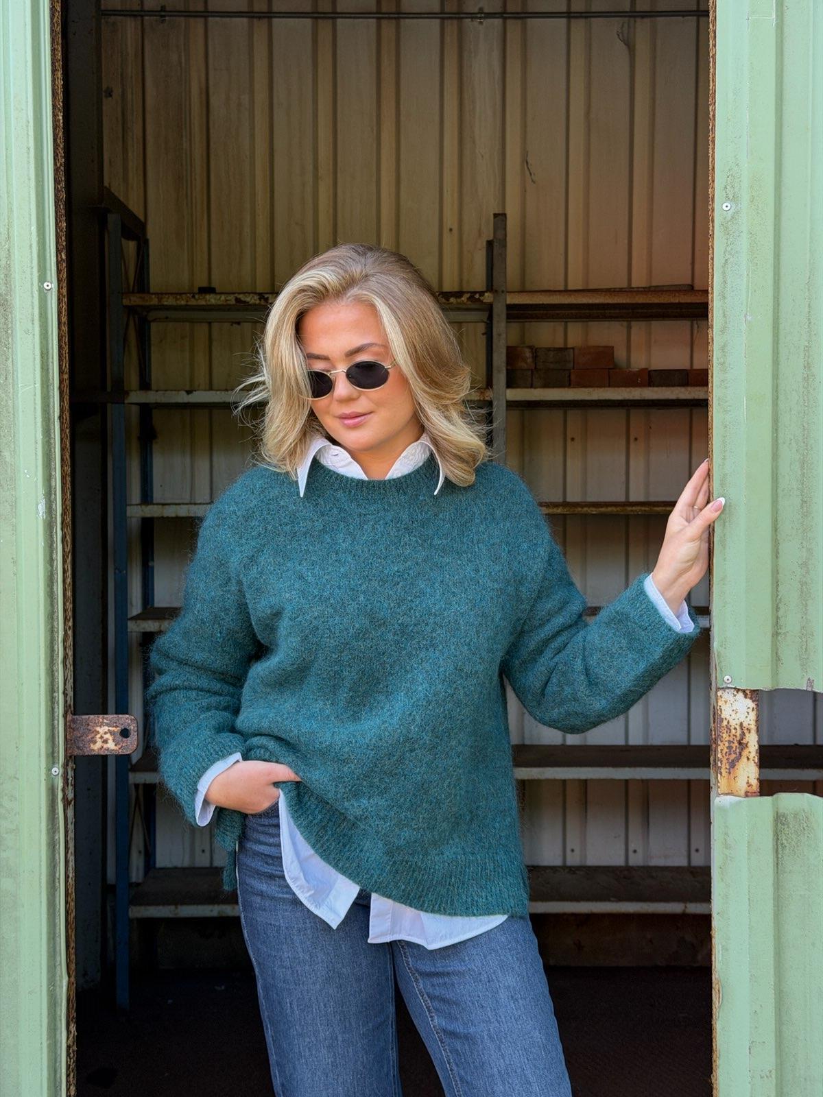 Caroline crew neck sweater