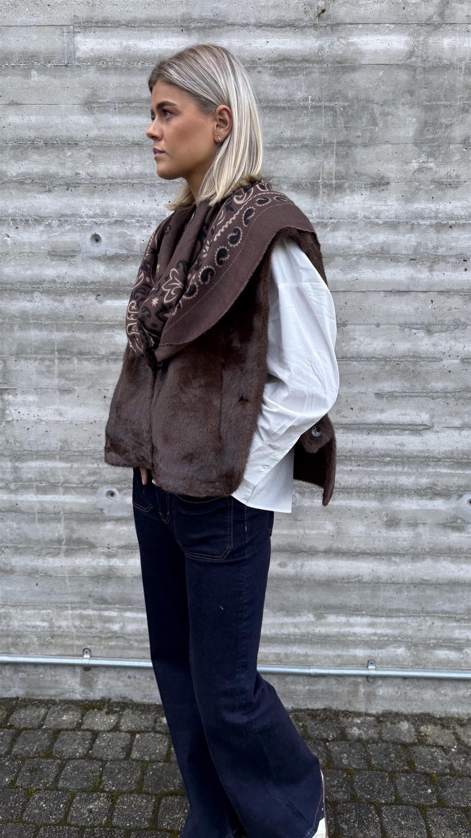 Novalencia poncho